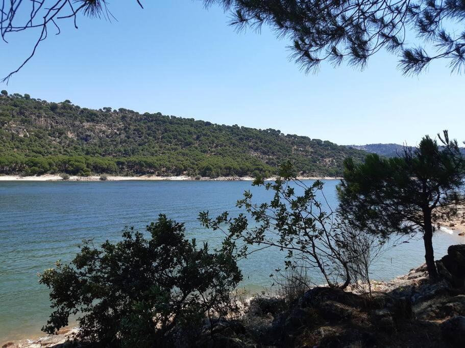 Acogedor Apartamento Con Bellas Vistas Al Embalse San Martín de Valdeiglesias المظهر الخارجي الصورة