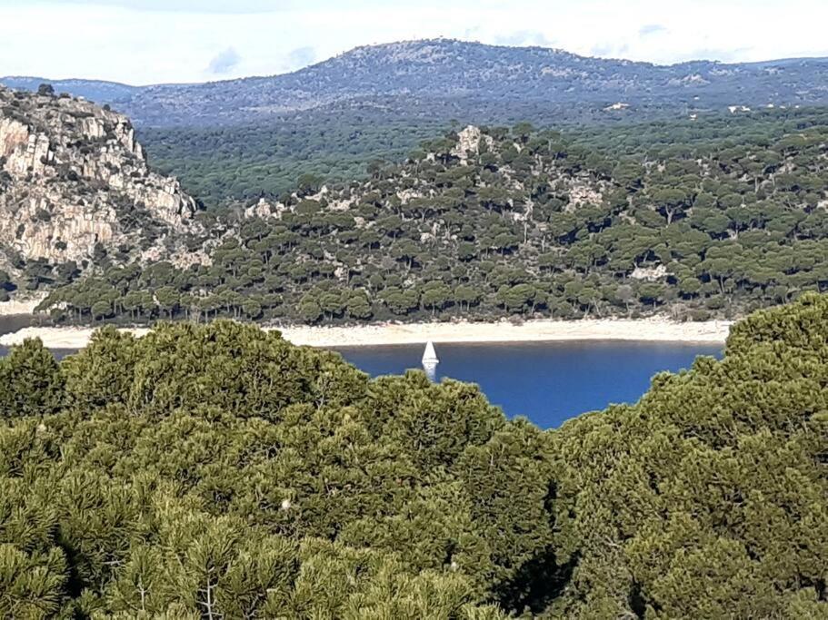Acogedor Apartamento Con Bellas Vistas Al Embalse San Martín de Valdeiglesias المظهر الخارجي الصورة